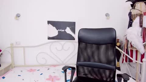 Jessy online show from February 1, 2025, 4:11 pm