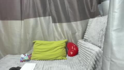 Jessy online show from November 24, 2025, 7:35 pm