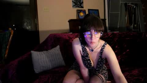 Snapshot of jessystrings chatting on May 17, 2026, 3:48 am jessystrings online show from May 17, 2026, 3:48 am