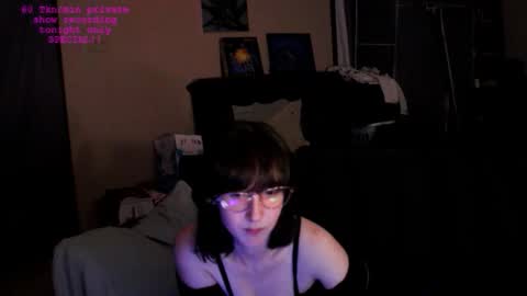 Snapshot of jessystrings chatting on June 11, 2026, 7:39 am jessystrings online show from June 11, 2026, 7:39 am