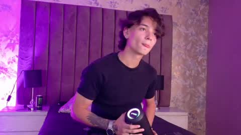Snapshot of jessywhite1 chatting on June 1, 2026, 7:59 pm Jessy online show from June 1, 2026, 7:59 pm