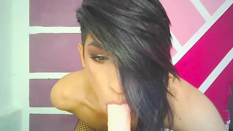 Ale online show from June 4, 2026, 8:26 pm