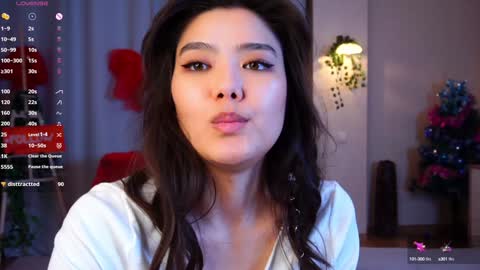 Hi all. My name is Naomi and Im glad to see you in my room  online show from January 8, 2025, 7:13 pm