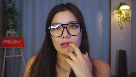 Hi all. My name is Naomi and Im glad to see you in my room  online show from January 23, 2025, 10:11 pm