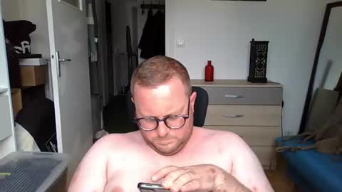Snapshot of jeuneloup92 chatting on July 15, 2026, 3:50 pm jeuneloup92 online show from July 15, 2026, 3:50 pm