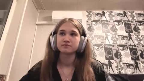 Helgi online show from November 22, 2025, 2:38 pm