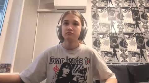 Helgi online show from November 30, 2025, 1:04 pm