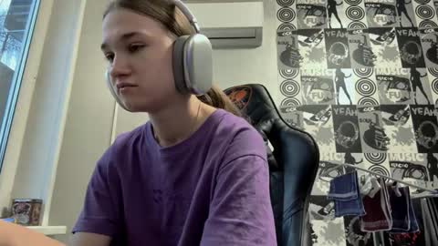 Helgi online show from December 5, 2025, 12:14 pm