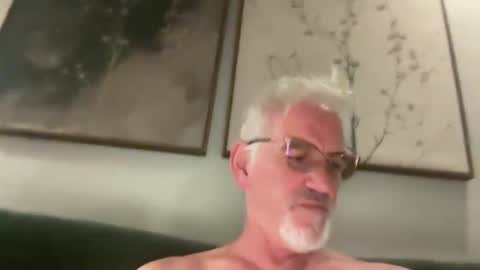 jewlronny online show from April 18, 2026, 7:58 pm