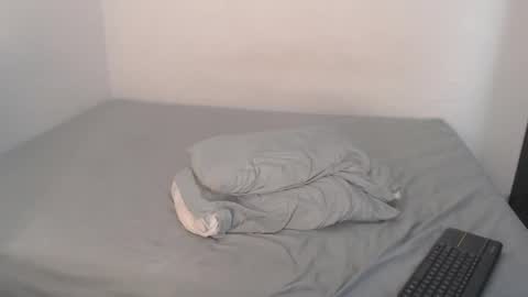 jey_foxx online show from February 15, 2025, 9:48 pm