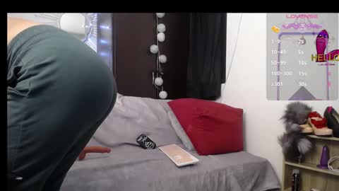 Camila online show from January 21, 2025, 10:41 pm