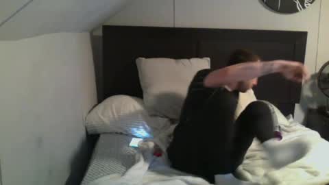 Snapshot of jf12334 chatting on June 17, 2026, 11:05 pm NedeledeN online show from June 17, 2026, 11:05 pm