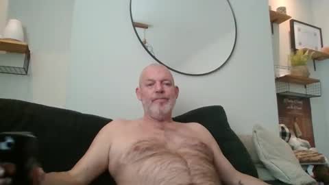 jgmack72 online show from May 9, 2026, 12:32 pm