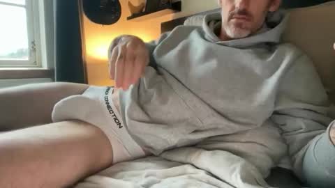 James online show from November 4, 2025, 9:52 am