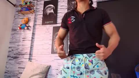 jhay_wheeler777 online show from October 2, 2025, 5:53 pm