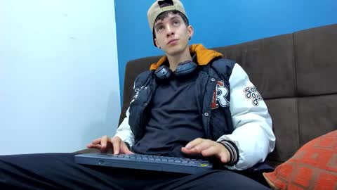 Jheampiero online show from February 2, 2026, 8:51 pm