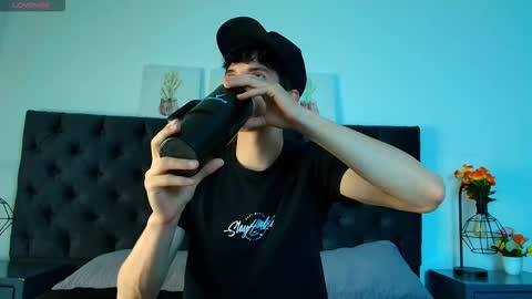 Jheampiero online show from March 20, 2026, 10:14 pm