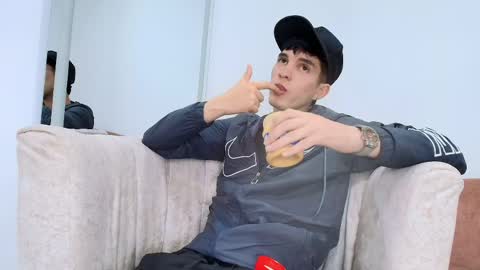 Jheampiero online show from April 27, 2026, 9:02 pm