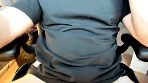 Snapshot of jhernandez13 chatting on January 31, 2026, 10:19 pm jhernandez13 online show from January 31, 2026, 10:19 pm