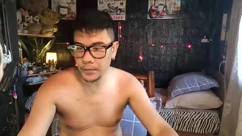 jherry26 online show from March 12, 2026, 3:23 am