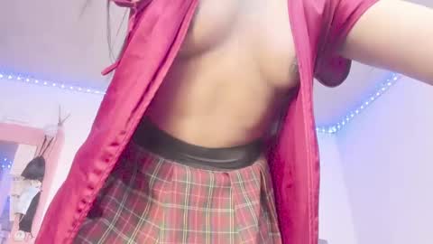 jhoanatrans22 online show from January 7, 2025, 1:14 pm