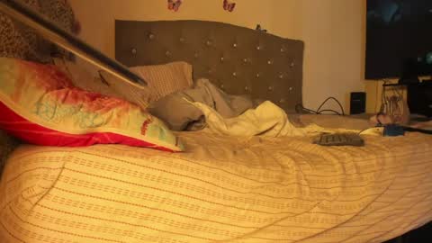 jhoanatrans22 online show from March 8, 2026, 4:22 pm