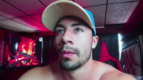 Jhojan Strong  online show from February 15, 2025, 8:43 pm