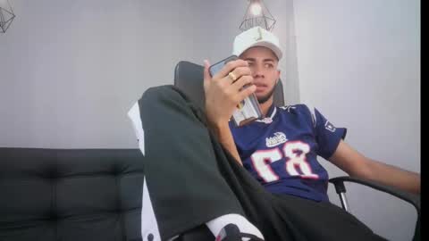 jhon_malo online show from January 30, 2025, 1:11 am