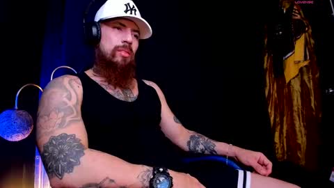 jhon_psyco online show from October 3, 2025, 2:03 pm