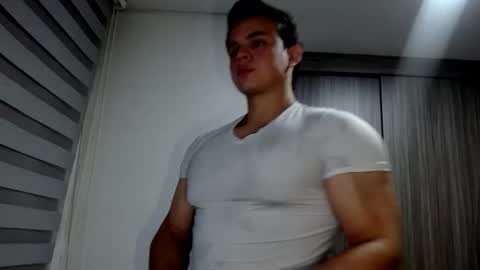 jhon_walkersky online show from April 25, 2026, 12:24 am