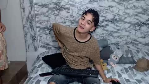 jhonay__cute online show from March 24, 2026, 11:21 pm