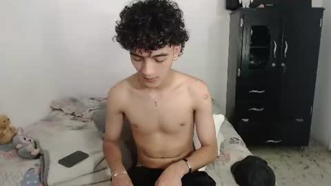 jhonay__cute online show from August 9, 2026, 4:56 pm