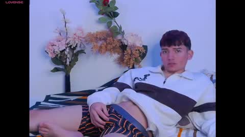 jhonn_anderson online show from November 28, 2025, 3:53 am