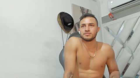 jhonny online show from January 25, 2025, 9:57 am