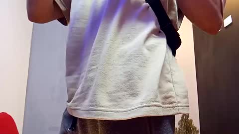 jhonny_thes28 online show from October 9, 2025, 1:36 am