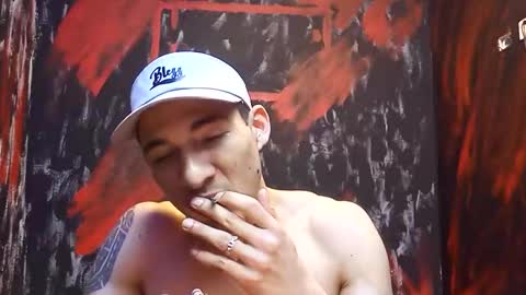 jhonny_thes28 online show from April 20, 2026, 12:13 am
