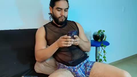 Snapshot of jhony_dick_ chatting on June 24, 2026, 10:42 pm Jhony online show from June 24, 2026, 10:42 pm