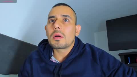 Jhony Alzate online show from March 1, 2025, 11:37 pm