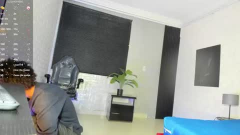 Snapshot of jhonymiller chatting on July 19, 2026, 6:44 pm jhonymiller online show from July 19, 2026, 6:44 pm