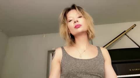 Anya online show from January 11, 2026, 3:55 am