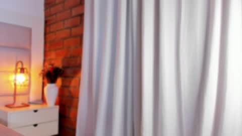 Jhosua Hunt online show from February 25, 2025, 2:03 am