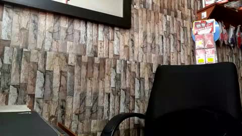 Jhosuamoore  online show from November 29, 2025, 2:09 pm