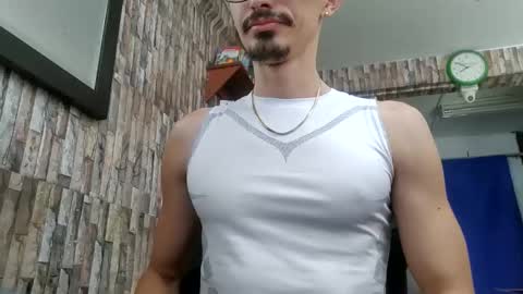 Jhosuamoore  online show from April 19, 2026, 12:48 pm