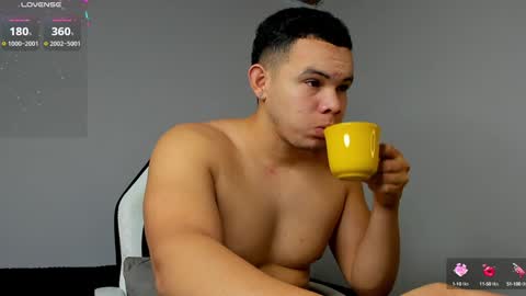 Jhonatan80  online show from December 3, 2024, 8:05 am