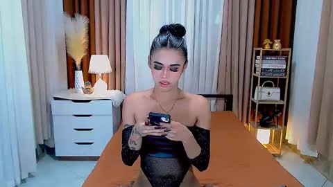 julie online show from January 8, 2025, 5:37 am