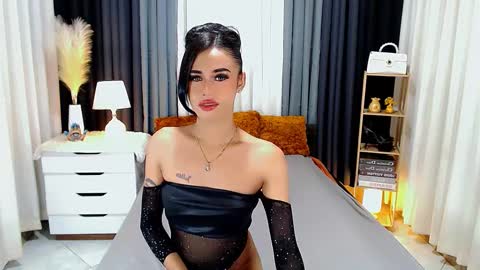 julie online show from February 25, 2025, 4:46 am