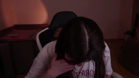 jia_lisaa online show from February 6, 2025, 11:04 pm