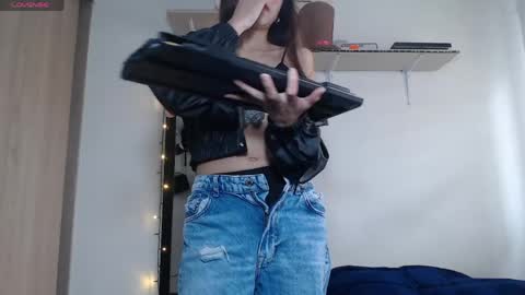Snapshot of jia_miller02 chatting on May 2, 2026, 7:08 pm Emma online show from May 2, 2026, 7:08 pm