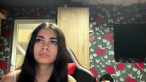 jidiamond online show from November 8, 2025, 4:18 pm