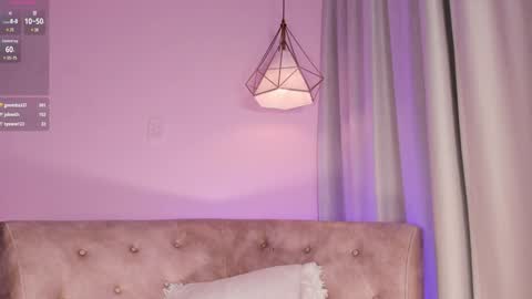 Jiggly online show from December 5, 2024, 6:43 am